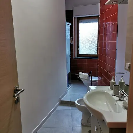 Sorrento's Holidays 1 *